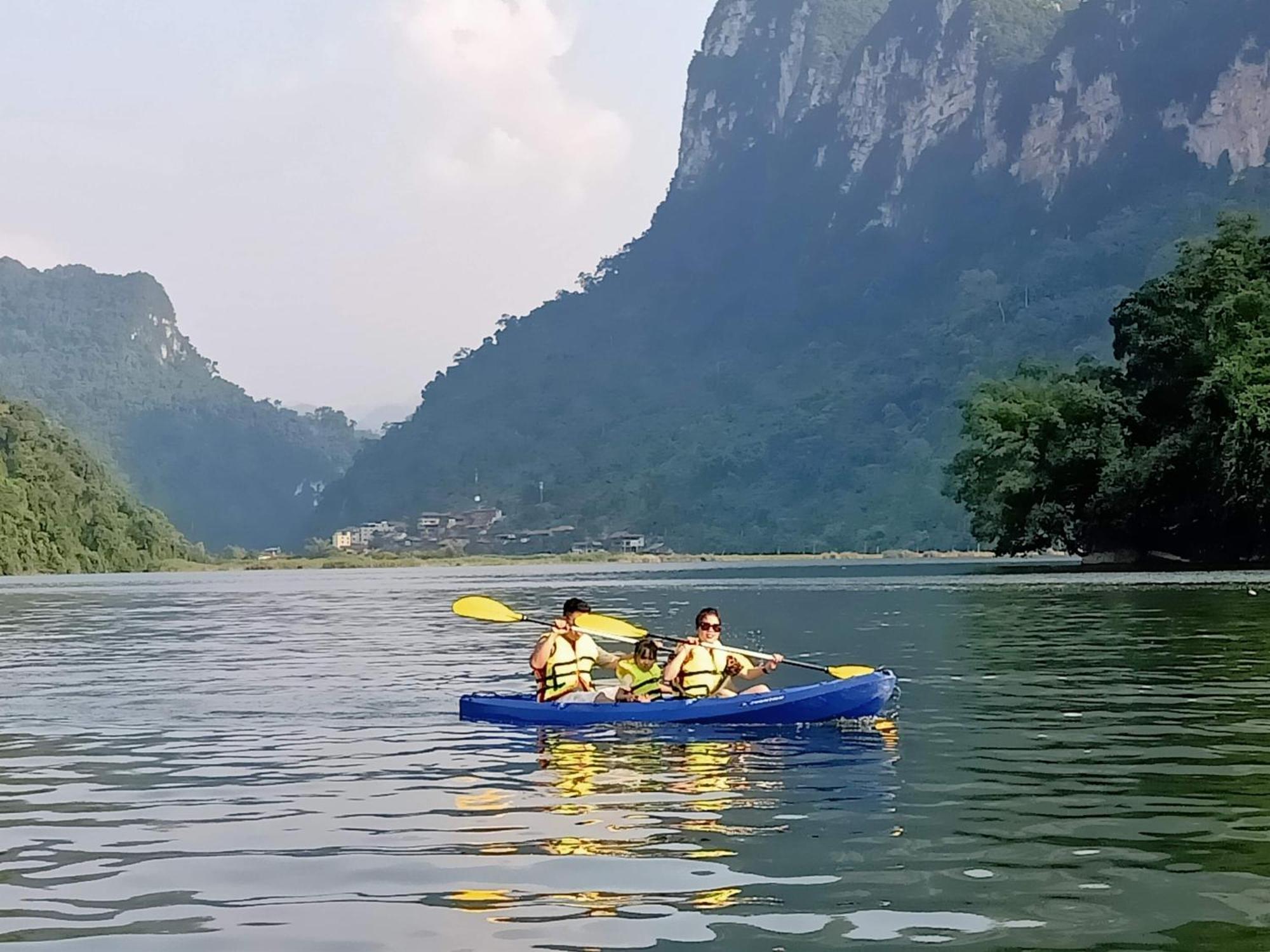 Ba Be Green Bac Kan Eksteriør bilde